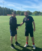 FC KasiYsin toiminnanjohtaja Mikko Hiltunen sekä Espoon Palloseuran toiminnanjohtaja Janne Ohralahti.
“Uskomme että uudistettu Espoon Talvisarja tarjoaa laadukkaat olosuhteet ja tasokkaan talvisarjatapahtuman kaikille, tervetuloa mukaan”